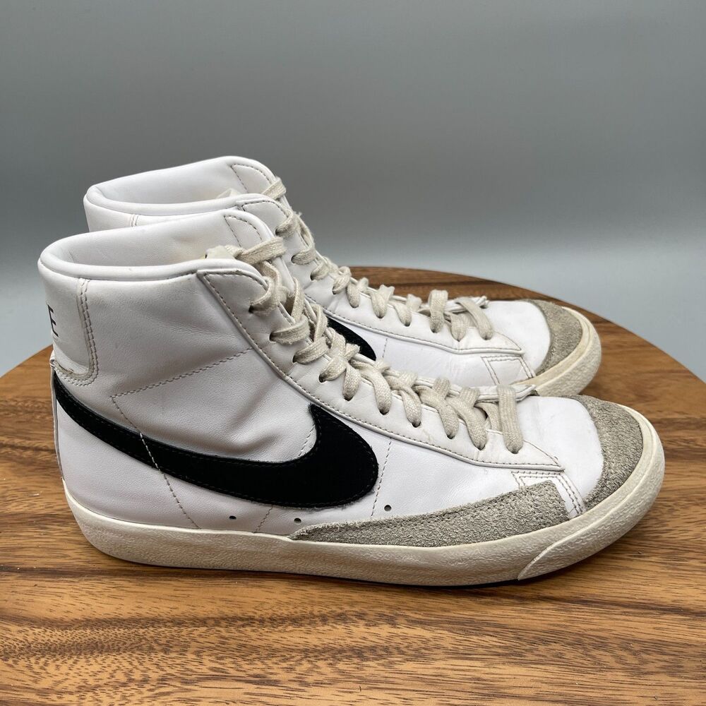 Nike Blazer Mid 77 Shoes Womens Size 9 White Black Casual Comfort Sneakers